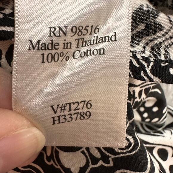Coldwater Creek XL Button Up Top Long Sleeves V-Neck‎ Black White Pattern - Picture 7 of 8